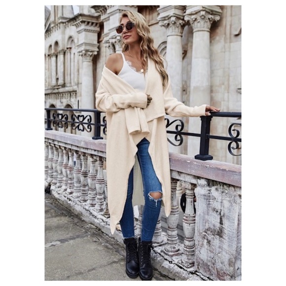 SALE NOW $17 start 103 🆑❤️ Oversized Cardigan - Picture 2 of 2